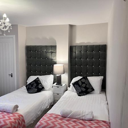 The Railway Apartments Haydon Bridge Exterior foto